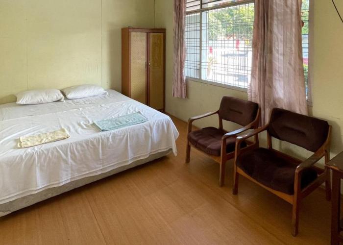 Valencia Homestay Redpartner