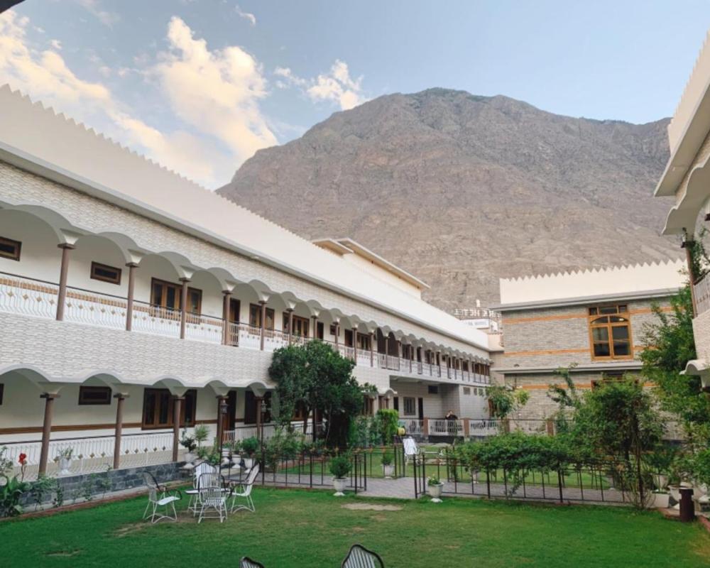 фото Park Hotel Gilgit