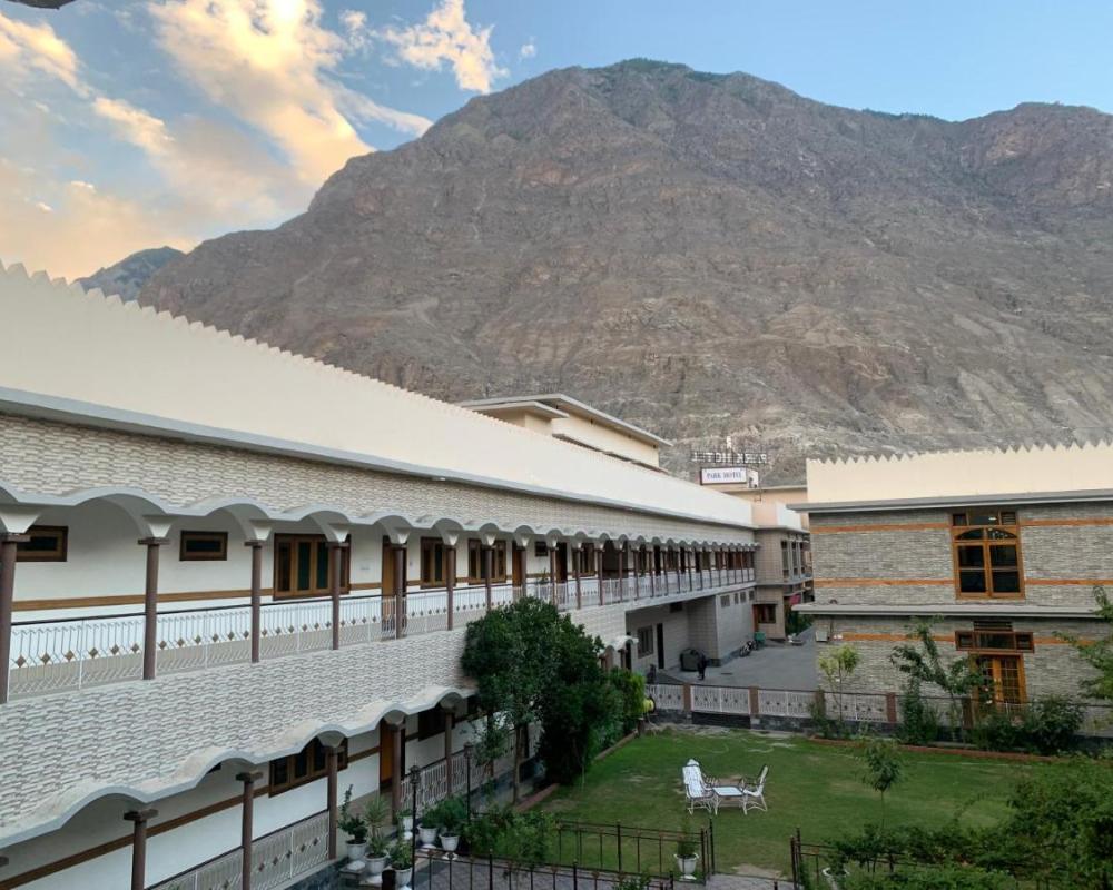 фото Park Hotel Gilgit