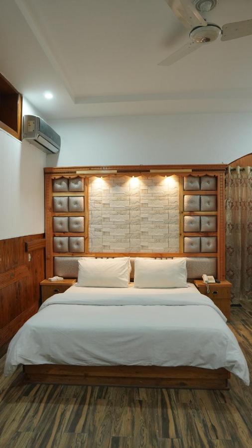 фото Park Hotel Gilgit