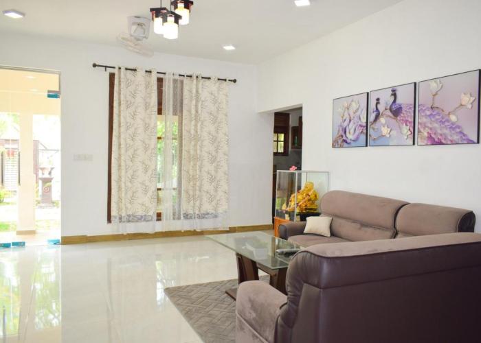 Parallel villa