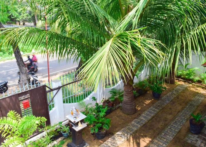Parallel villa