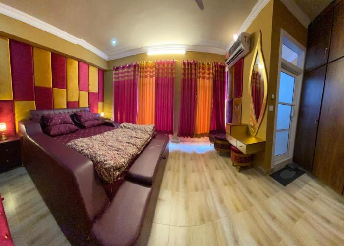 ALI Luxury & Executive Apartments & Cottages Near PC Bhurban - Cooling & Heating Inverter-Gas Blow Heater-Full Kitchen-Mountain View-Lawn-Play Area-55 inches LED-WIFI-Lift- Free Breakfast