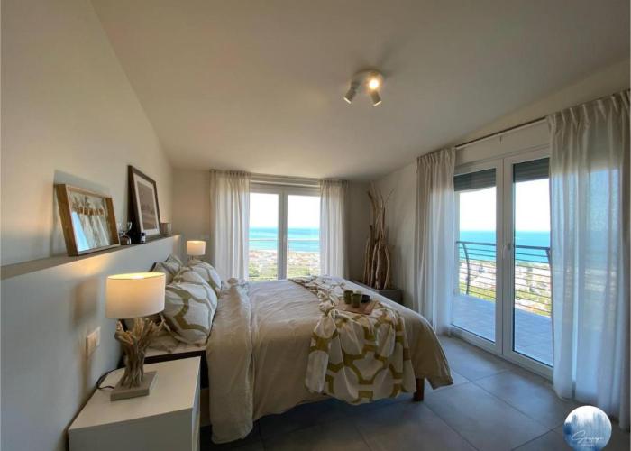 Seascape Apartment with breath taking view