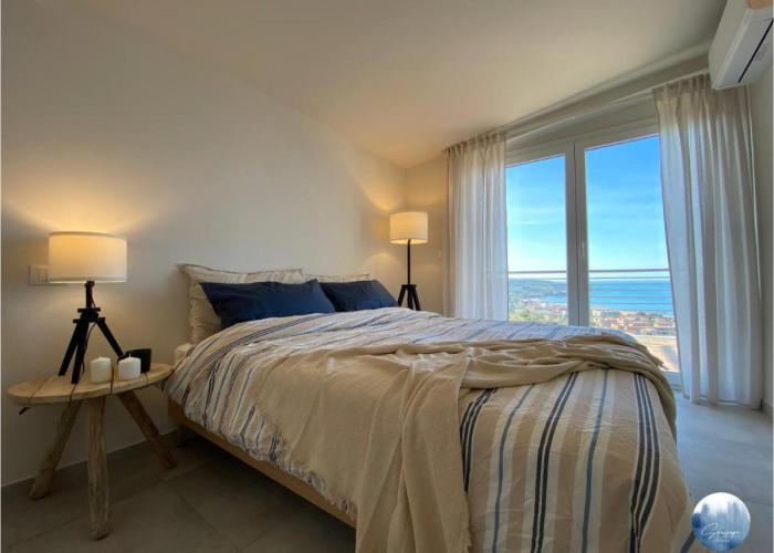 Seascape Apartment with breath taking view