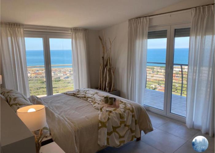 Seascape Apartment with breath taking view