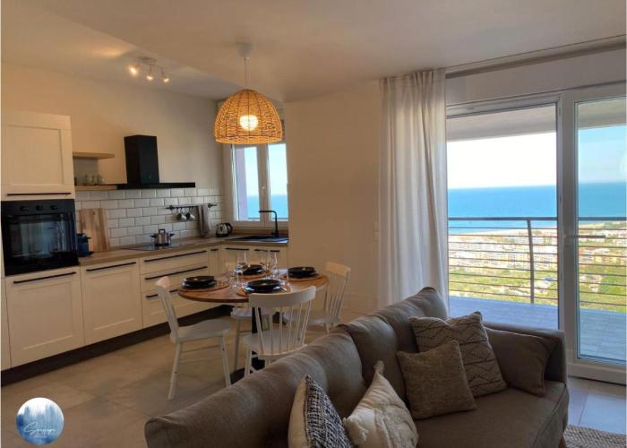 Seascape Apartment with breath taking view