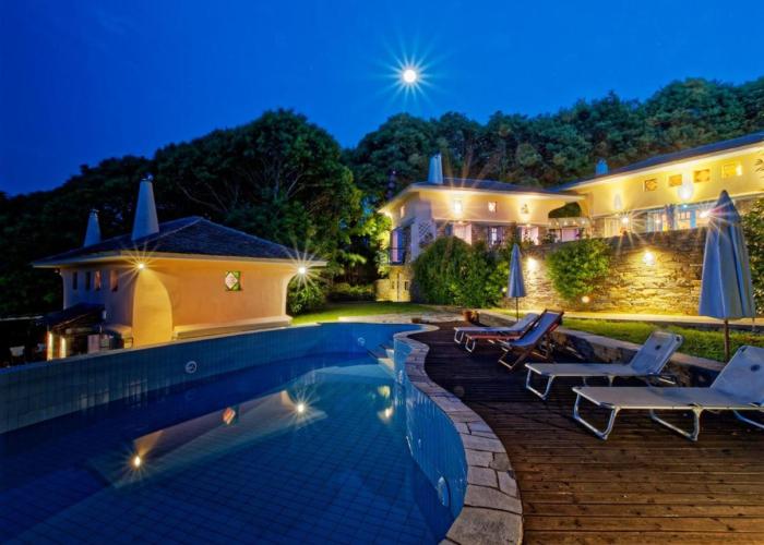 Tsagkarada Country Estate with Pool