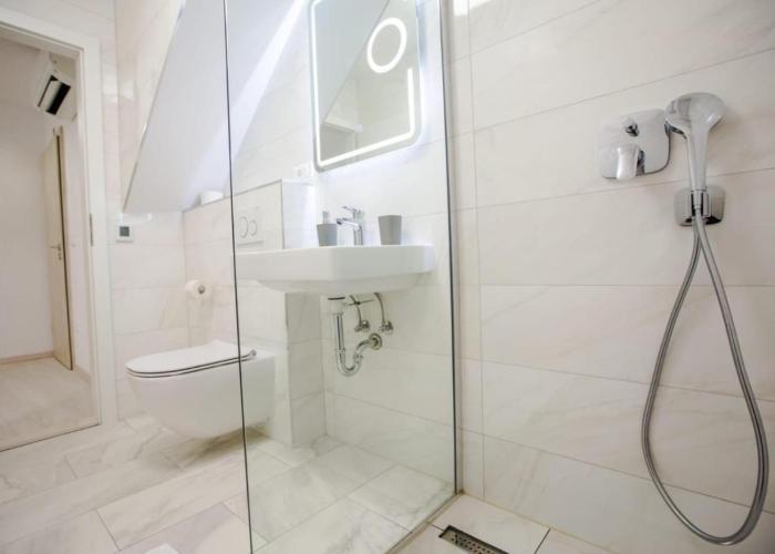 Lions Luxury Rooms