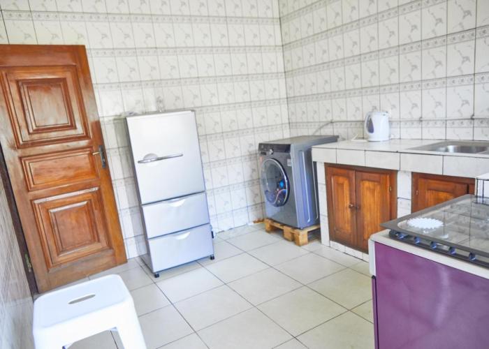 Three rooms Appartment Bieyem assi