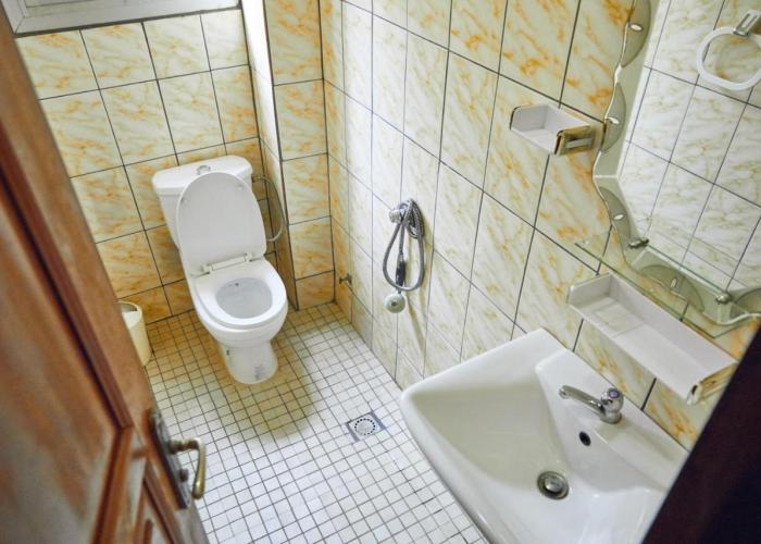 Three rooms Appartment Bieyem assi
