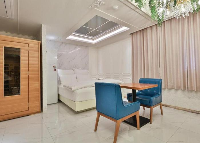 Daegu February Hotel DongdaeguStation