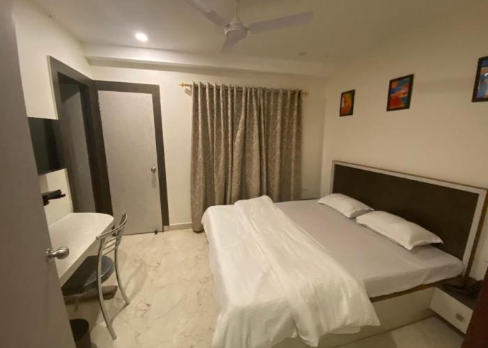 HOTEL ABODE