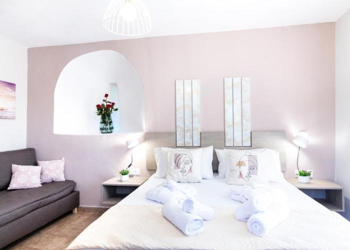 Sonio Villas - Que Bella Collection