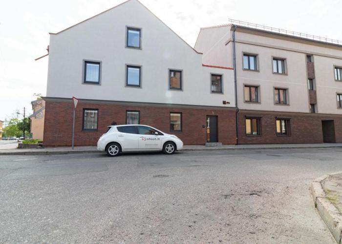 TOP street ONE Apartments, by Cohost