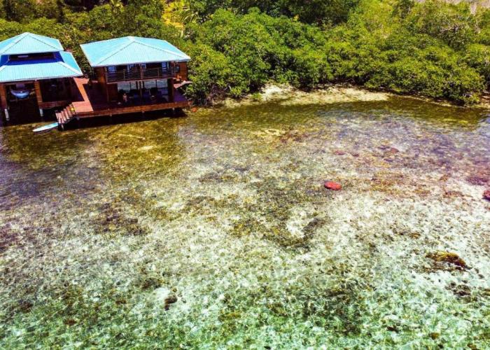 Bahia Coral Lodge