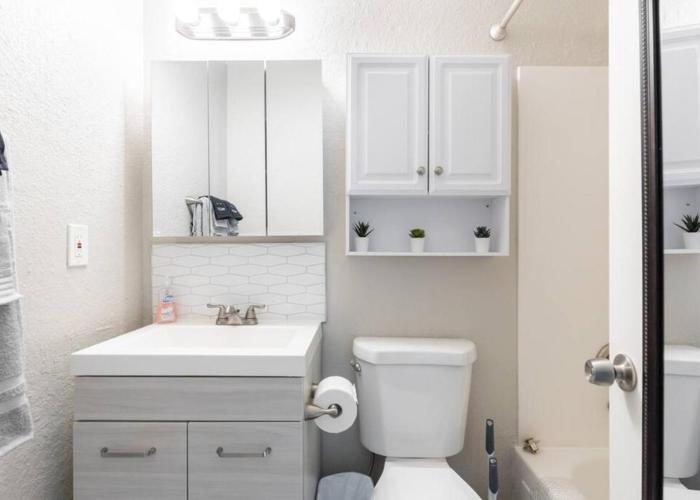 2BR Condo Walking Distance To Downtown Gilbert