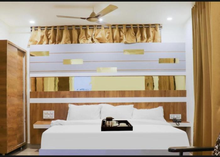 Hotel Menaka