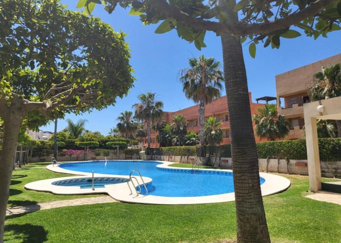 ¡Espectacular Marvel®Ático con piscina privada en primera línea de Vera-Playa!