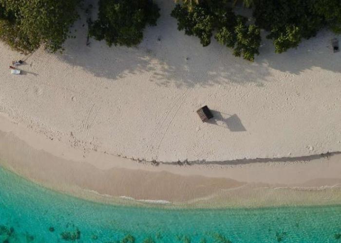 Clarks Exotica, Kamadhoo Maldives