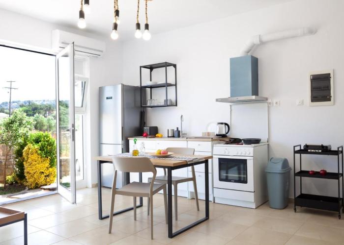 Livingfy Apt with mountain view & garden