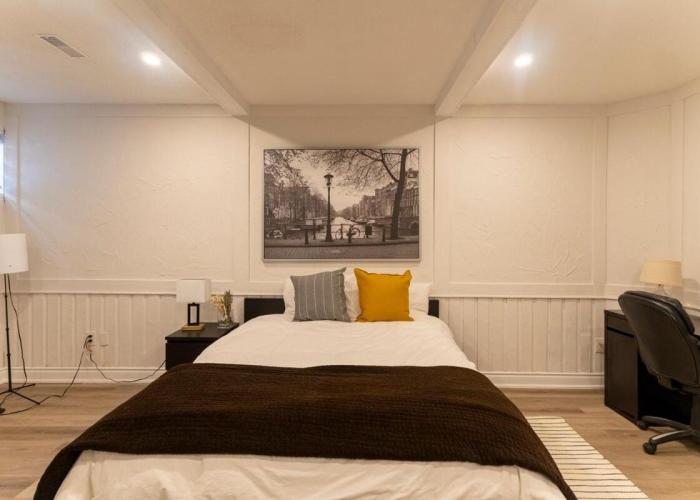 Luxurious and Spacious Apartment with 2 bedrooms and 2 Baths