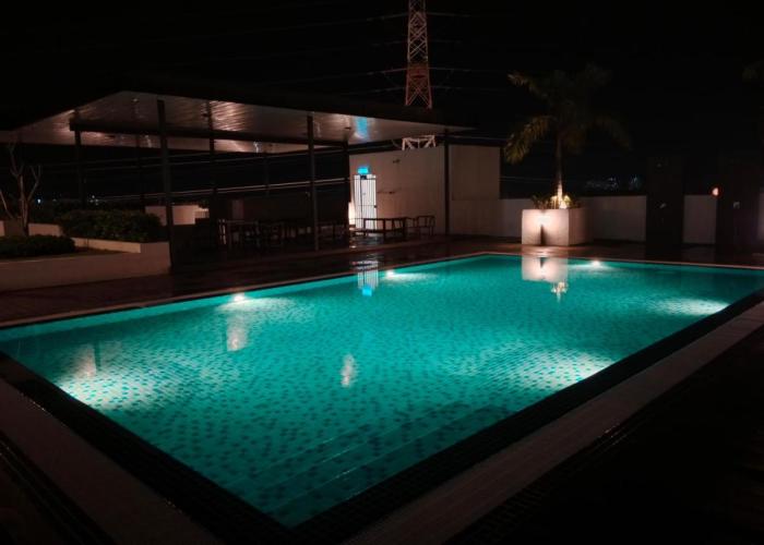 Preferred30 3R2B 7pax Meritus Perai
