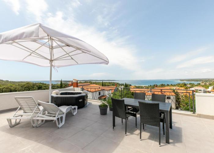 Apartments Korana