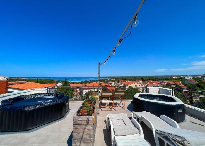 Apartments Korana