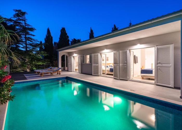 Villa Island Blue