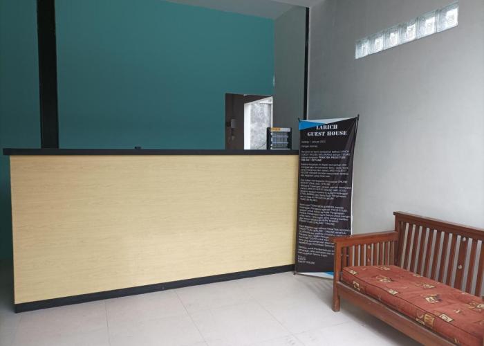 RedDoorz near Stasiun Batang