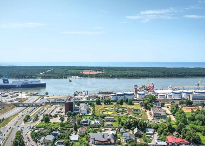 Sea view apartment on 19th floor