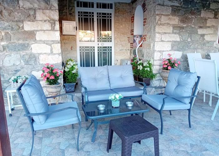 Traditional house in pelendri