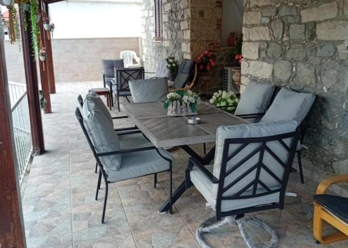 Traditional house in pelendri