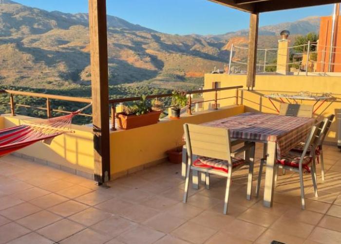 Plum Tree apartment with panoramic views