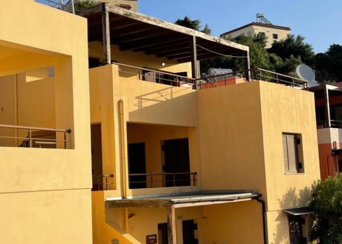 Plum Tree apartment with panoramic views