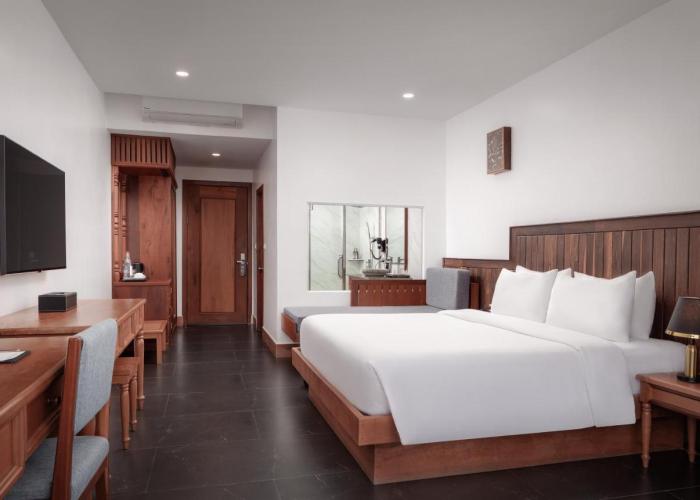 Two Seasons Siem Reap Hotel