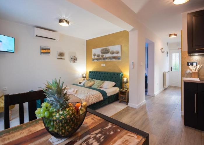 Wellness Studio D'Or - Exclusive NEW apartment With whirlpool, sauna, sunny terrace, private parking