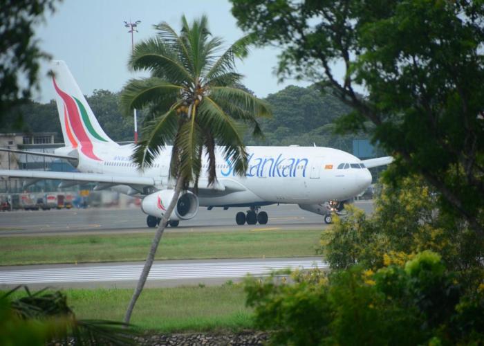 Concey Transit Hotel Airport view