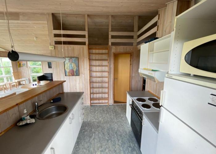 Ældre Sommerhus Max 4 voksne og 4 børn