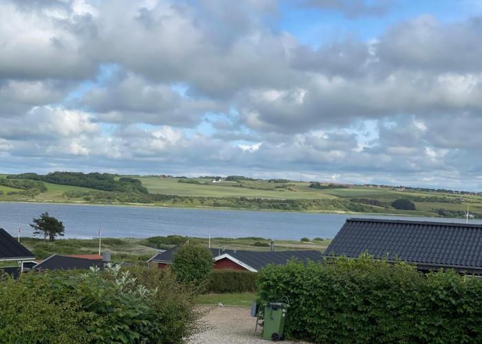 Ældre Sommerhus Max 4 voksne og 4 børn