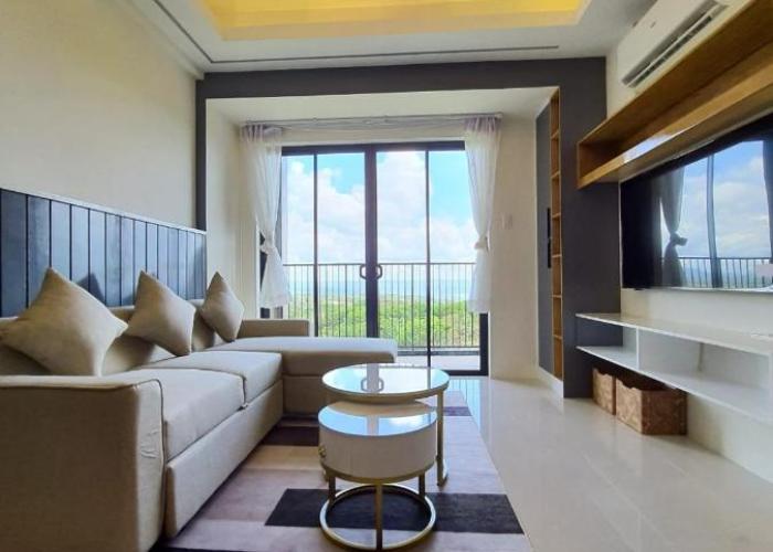 A condo with lake view near Highlands Steakhouse