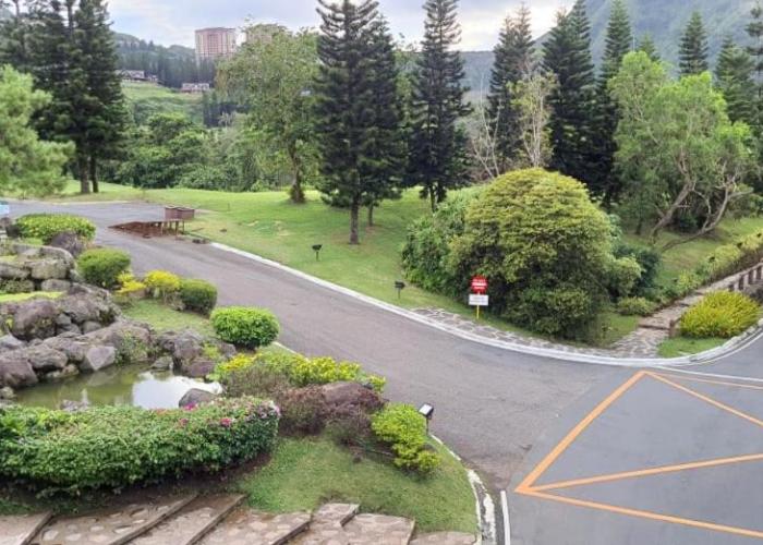 A condo with lake view near Highlands Steakhouse