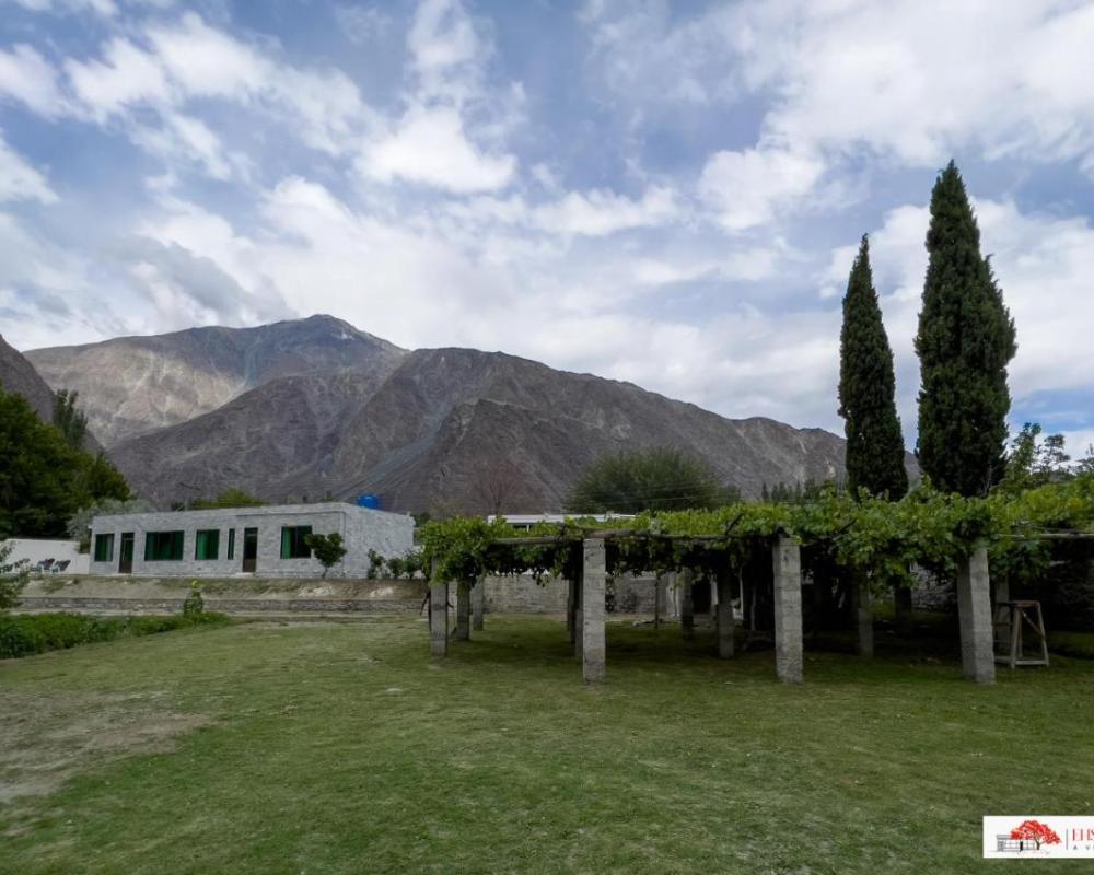 фото Ehsan-e-Bassi
