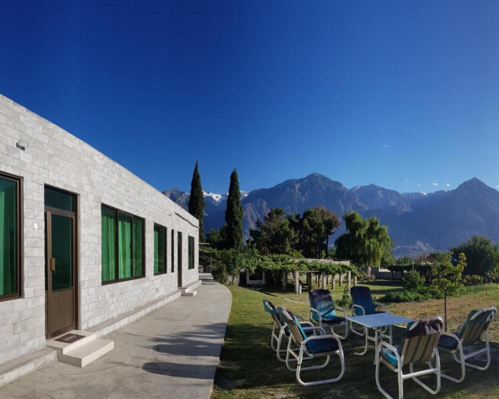 фото Ehsan-e-Bassi