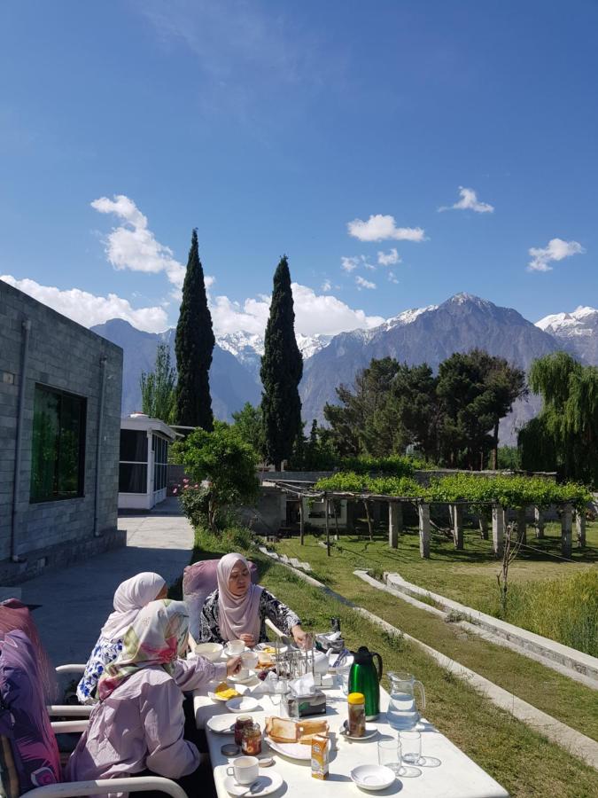 фото Ehsan-e-Bassi