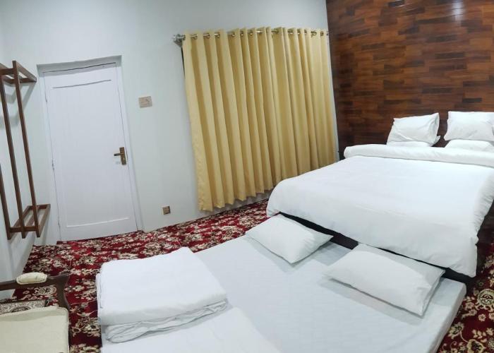Lodge Ehsan-e-Bassi