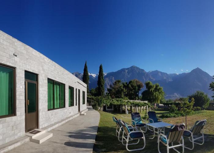 Lodge Ehsan-e-Bassi