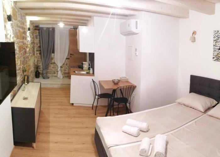 GG art apartments II