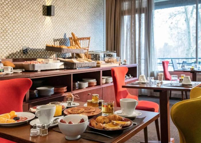 Splendid Hotel Lac d'Annecy - Handwritten Collection